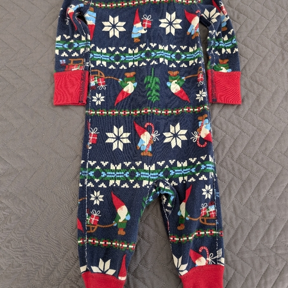 Hanna Anderson Baby Holiday Zip Sleeper Gnome Sweet Gnome - Picture 3 of 4